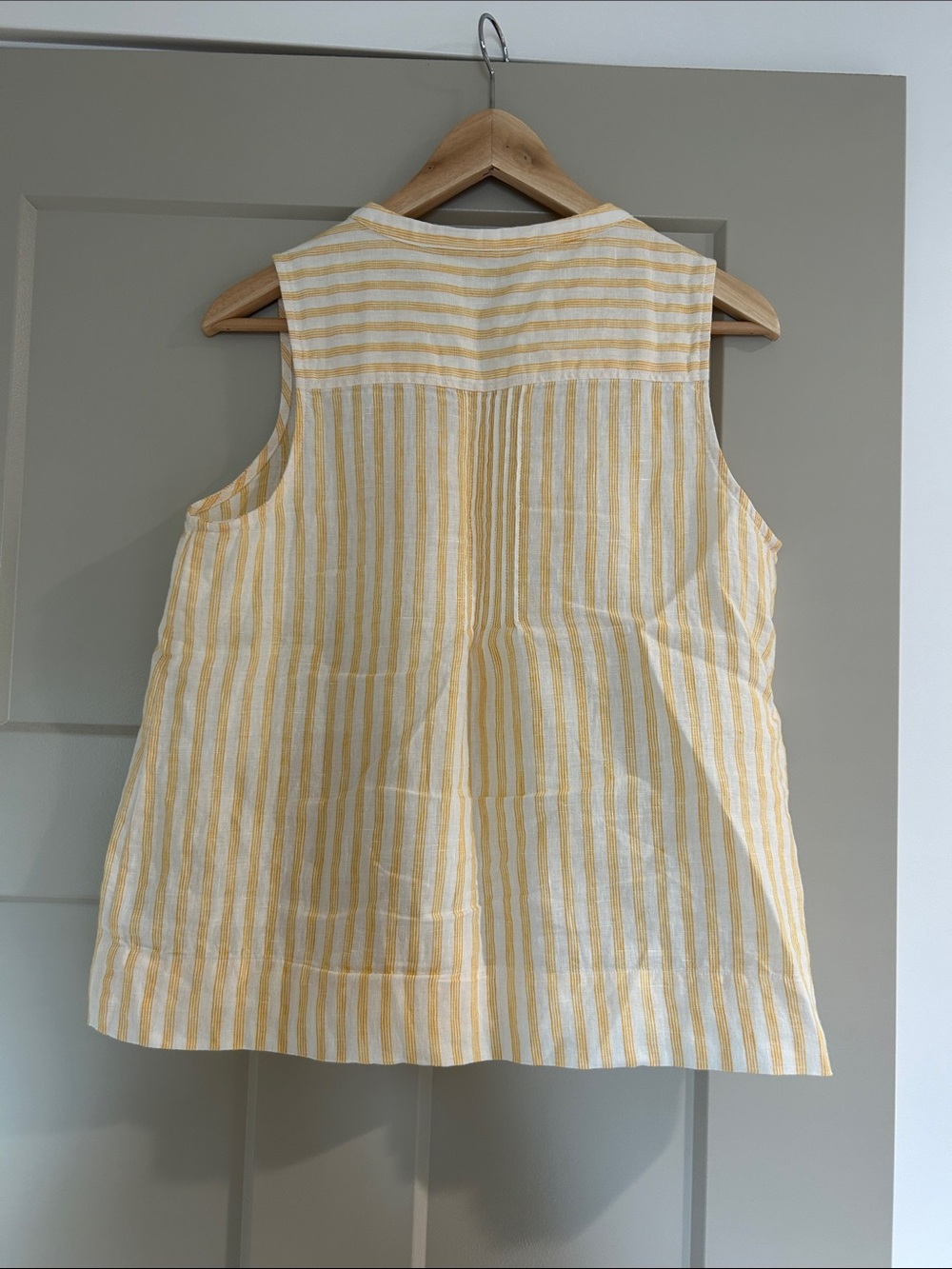 Fatherty Linen Top - size small - Picture 3 of 4